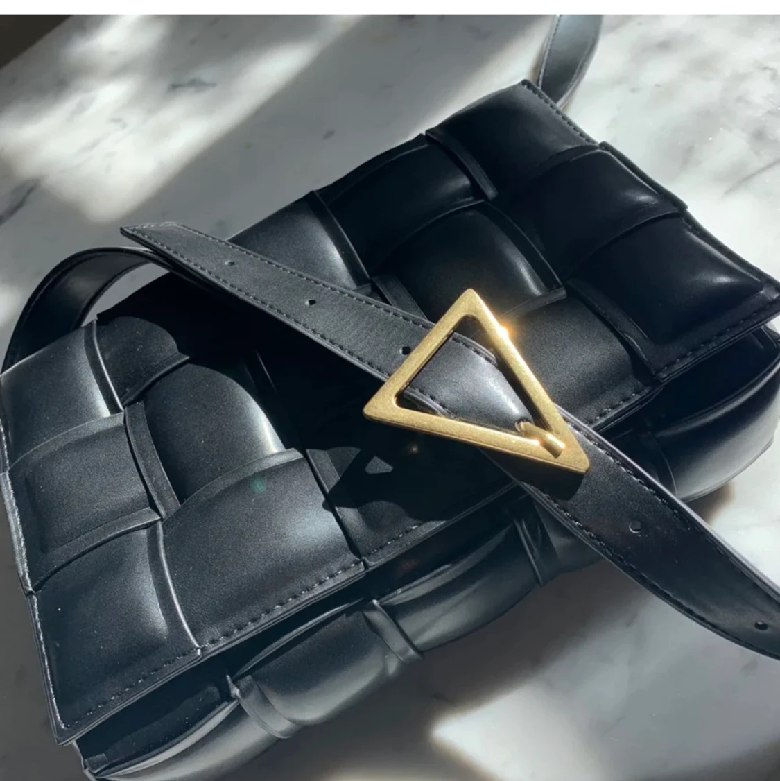 Trendig väska lik bottega veneta - 90