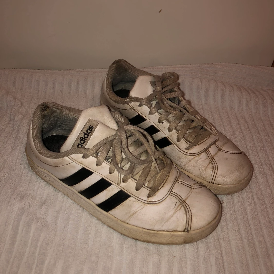 Adidas skor - 90