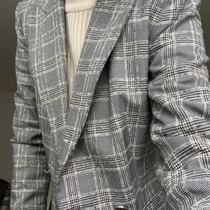 Blazer  - Jättesnygg blazer i jättebra skick. Frakt 52kr