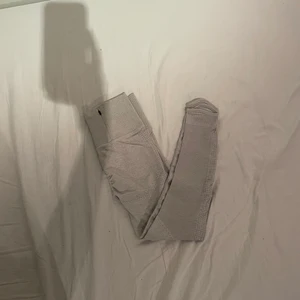 gymshark tights - vital seamless tights från gymshark använda några fåtal gånger, men har inga defekter. De är i storlek XS & frakt ingår ej i priset
