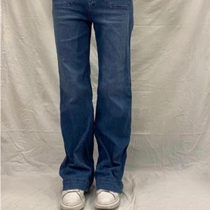 Jeans - Superfina jeans köpta hos Jeantage uf! Säljer då de inte riktigt passar mig i storleken. Skulle säga att de passar en s. 