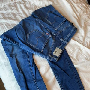 Levi’s jeans - Levi’s jeans, skinny high rise.