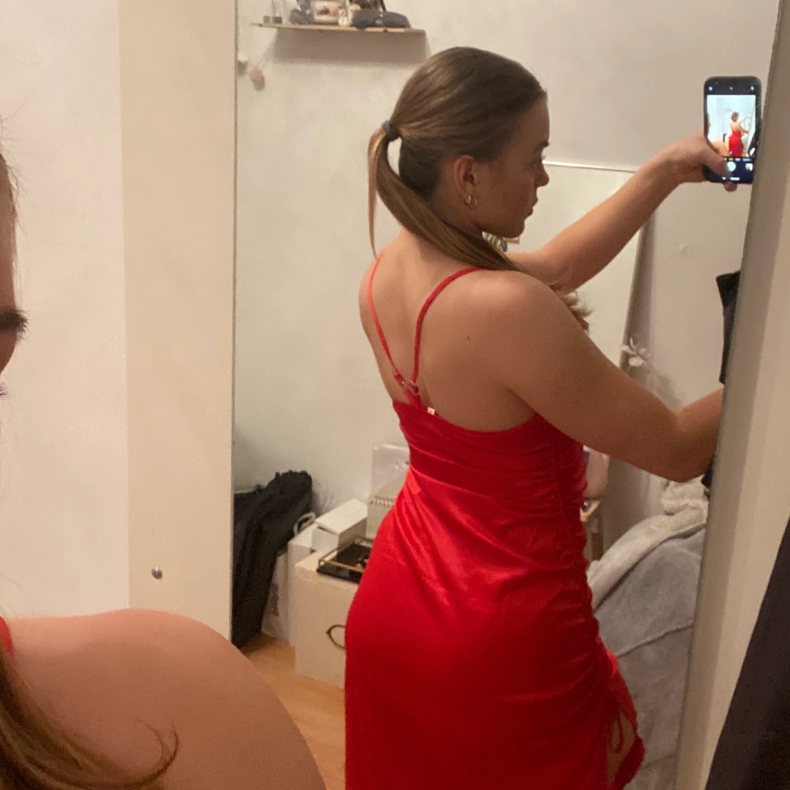 Balklänning satin - 90