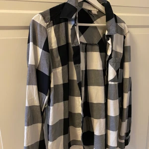 Skjorta  - Divided skjorta 