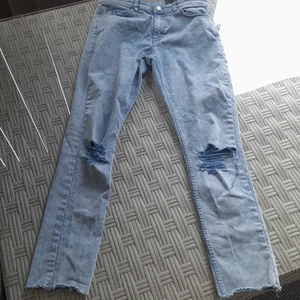 H&M byxor storlek 152 11-12Y - De har används få gånger och är från H&M