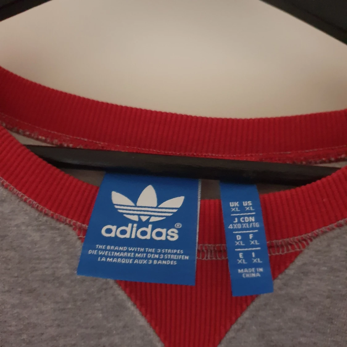 Adidas sweatshirt  - 91