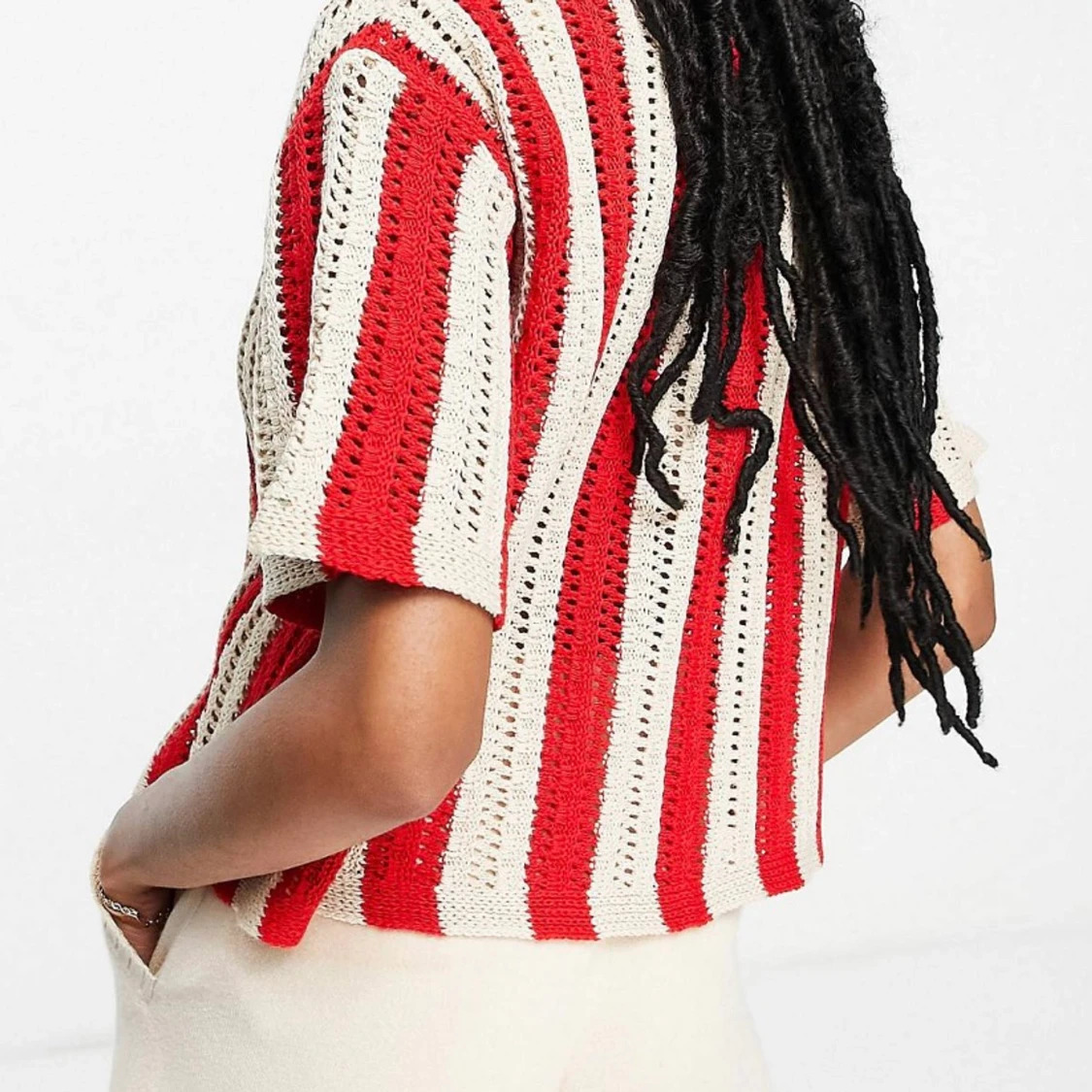 Slutsåld randig virkad topp/kofta - 90