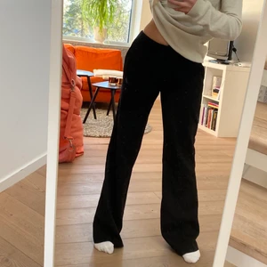 Kostymbyxor - Jag är 165!❤️Ber om ursäkt för den smutsiga spegeln! Köp secondhand 