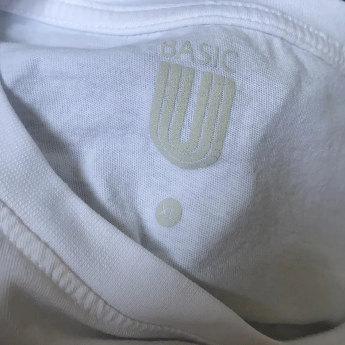 Vit T-shirt storlek XL - 91