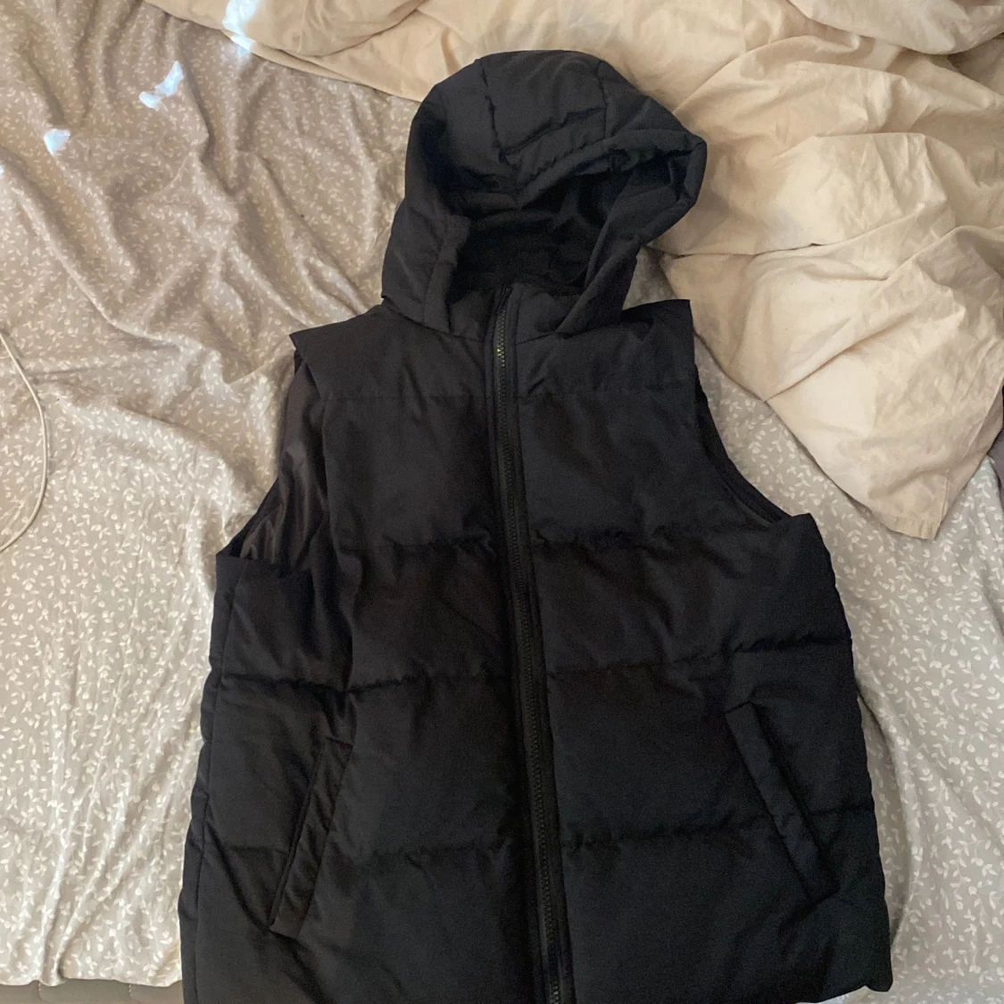 Väst budning från 150kr