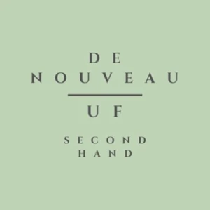 De Nouveau UF - Vi är ett gäng på 3 tjejer och 2 killar som driver De Nouveau UF. Vi vill ge er en snabb, enkel och miljövänlig väg till secondhand världen, det är helt enkelt framtiden! Vi finns på Instagram, det är där ni kan handla kläder hos oss genom att skriva på DM. Håll utkik för det FÖRSTA SLÄPPET kommer ske 4/12 kl 13.00!!!! På Instagram: @denouveauuf 