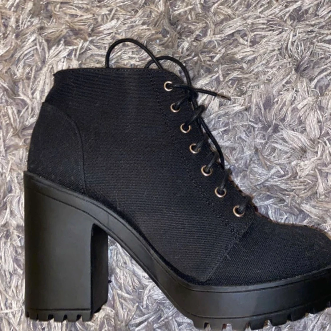 Högklackade boots  - 90