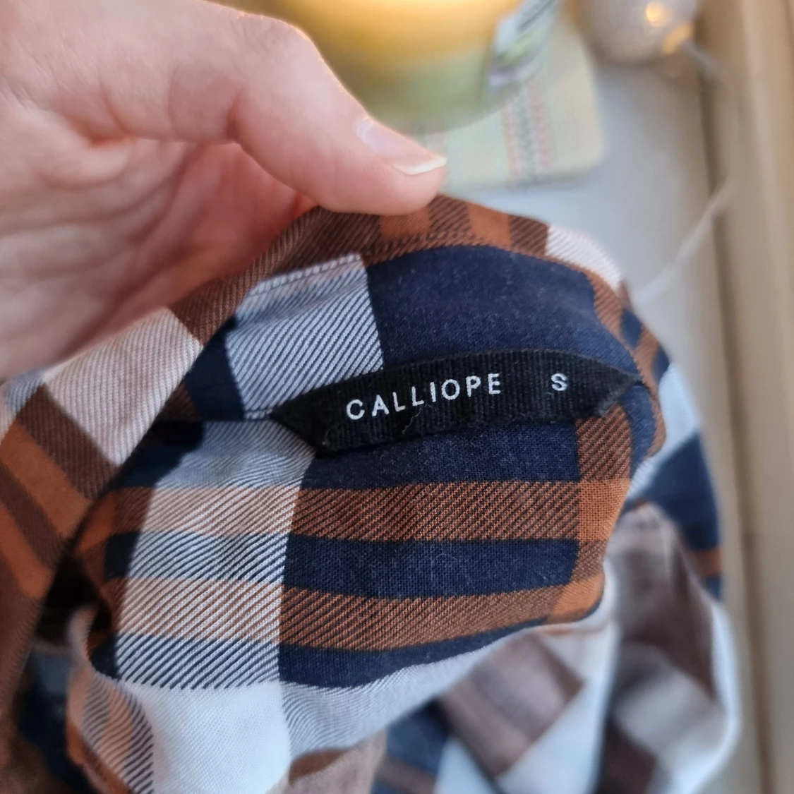 Plaid comfortable shirt in size S - 91