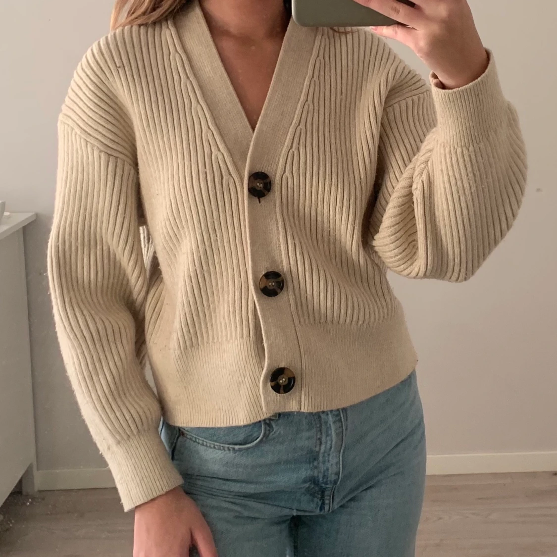 Beige stickat tröja - 90