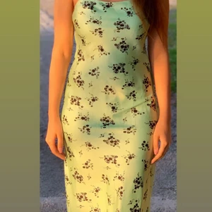 Sommarklänning från topshop  - Säljer denna superfina klänning från topshop. XS/34