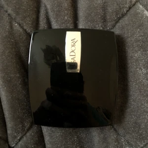 Ögonskuggspalett!! - Ögonskuggspalett från isadora <3 helt oanvänd!