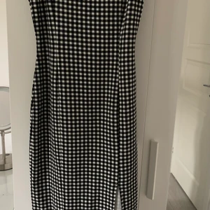 Klänning - Jättefin klänning jag aldrig använt då den är för liten:(