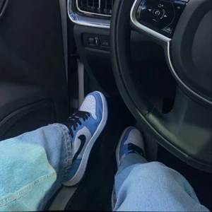 Nike jordans - Säljer mina jordans, endast använda ett fåtal gånger, strl 41, köpts på https://unlimitedcph.dk (de är äkta) bud från 1800 (nypris 3700)