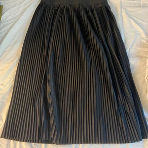 Kjol - Svart kjol från Gina!🖤