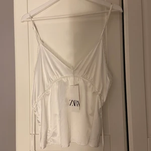 Linne från Zara - Liten i storleken, passar mer S/M