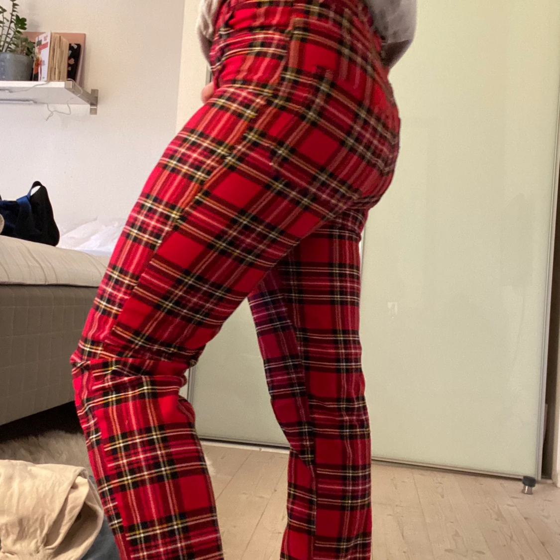 Rödrutiga byxor! - 90