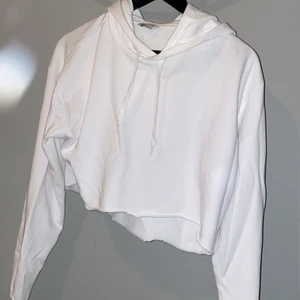Croppad hoodie - Vit ceoppad hoodie, storlek s