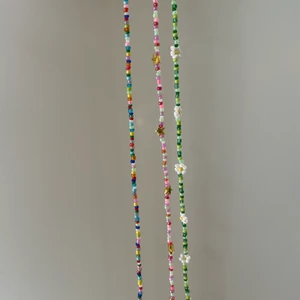 Fint halsband + ring😇 - Halsbanden är justerbara! 40kr styck, matchande ring ingår till varje halsband! 