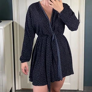 Klänning  - Superfin klänning 