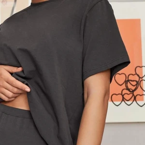 Tvådelad outfit säljes 🥰 - Superfint och såå skönt 🥰 passar som mjukisset 