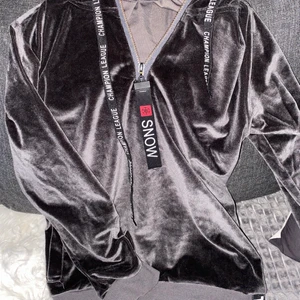 Tjocktröja - XS, 50kr + frakt om vi inte möts upp i Eskilstuna 🤍