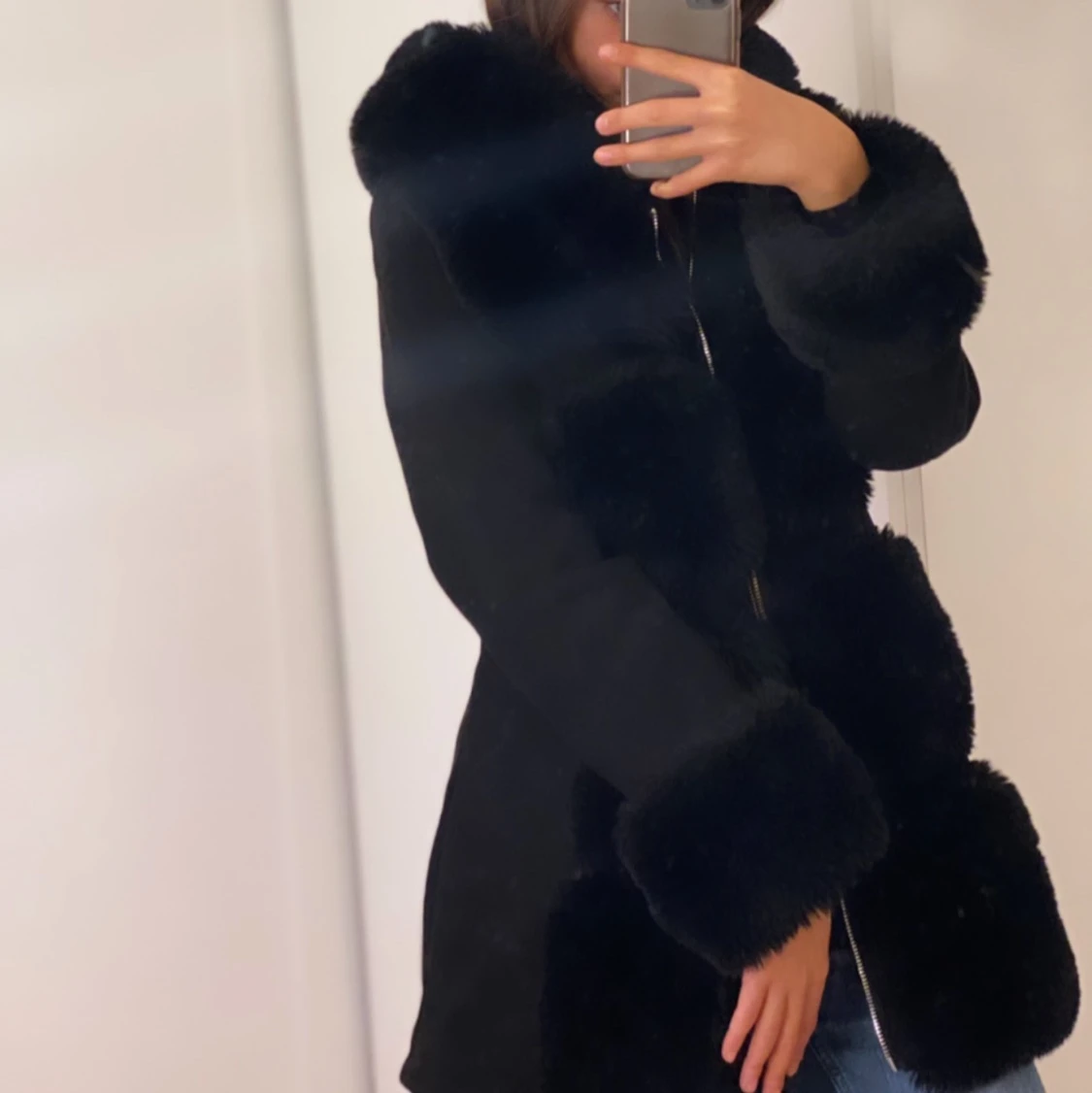 Svart päls kappa  - 90