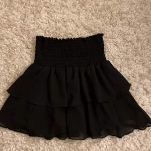 Sån här populär kjol som ej kommer till användning! hör av dig vid frågor eller fler bilder!! ❤️❤️