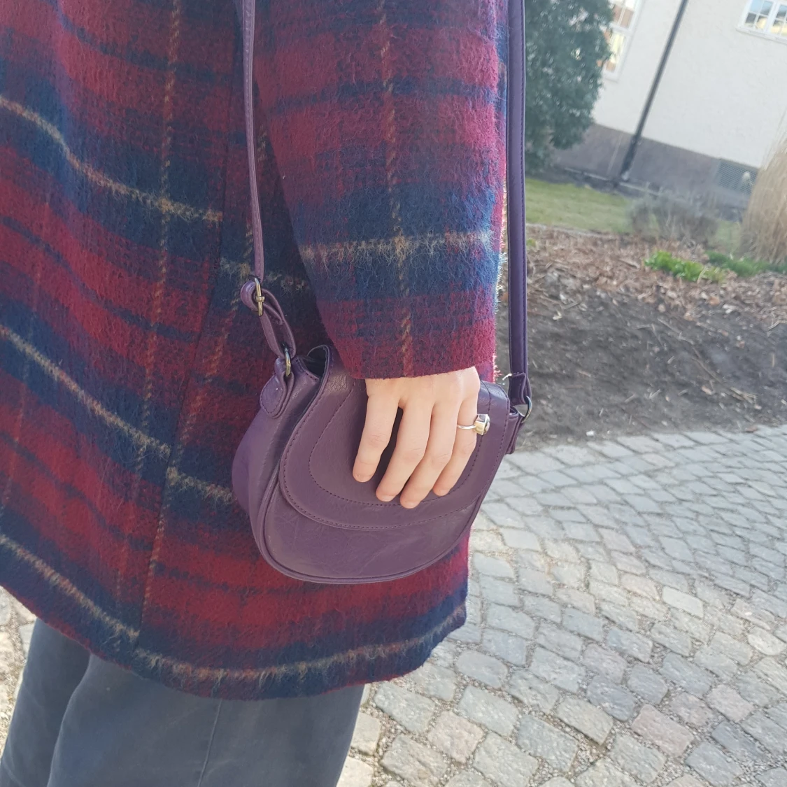Söt lila axelväska - 90