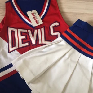 Cheerleader dräkt - Från american vintage. Aldrig använd (lappen kvar) 