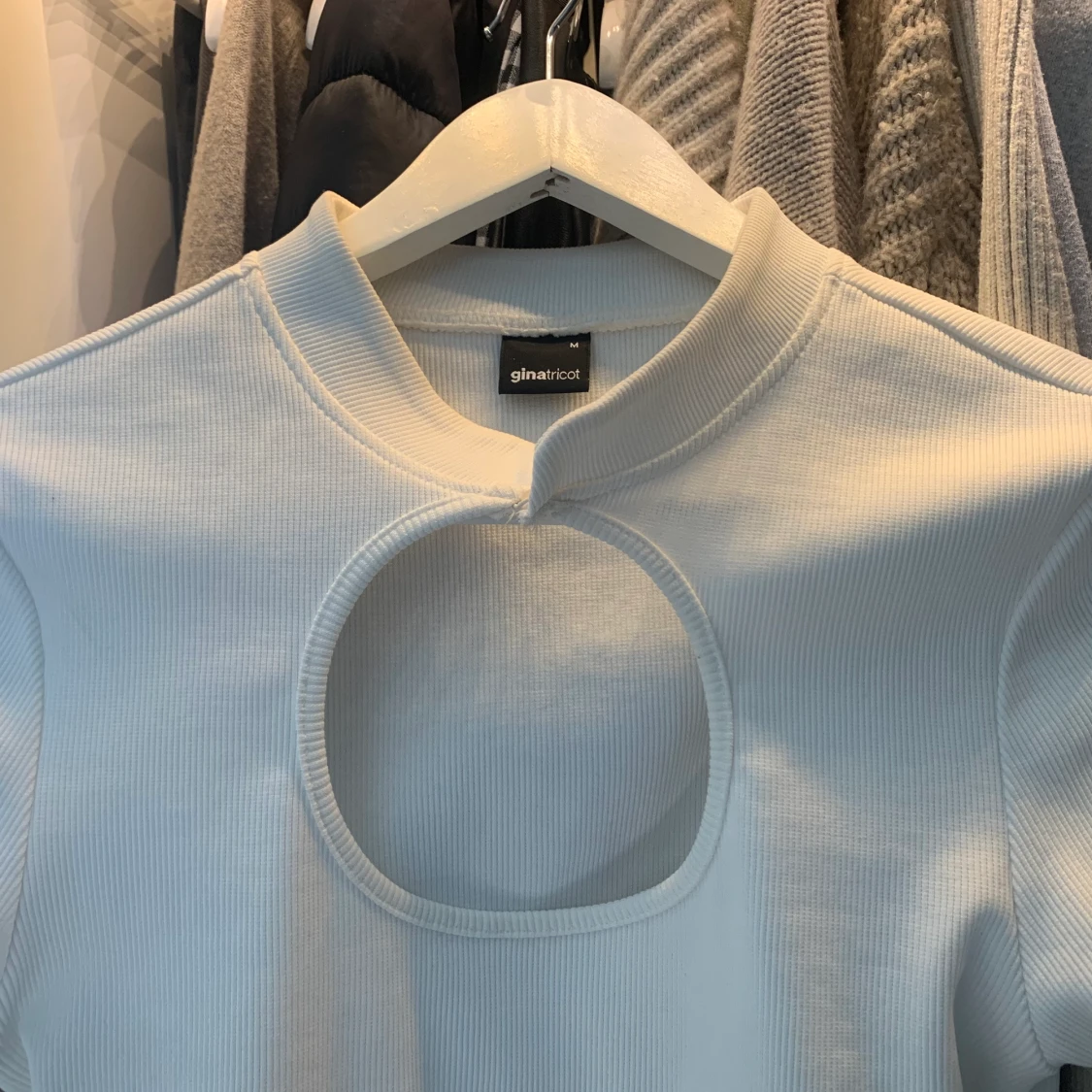Topp från Ginatricot - 90