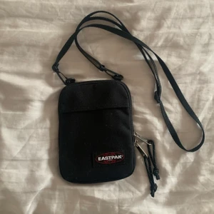 väska - eastpak väska