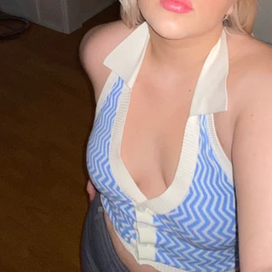 Blå halter top - supersöt blå halter top!! toppskick 🌟