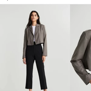 Kostymbyxor  - Säljer dessa i 36 då det är för stora! Knappt andvända och har inga fel! Skriv för mer bilder! 