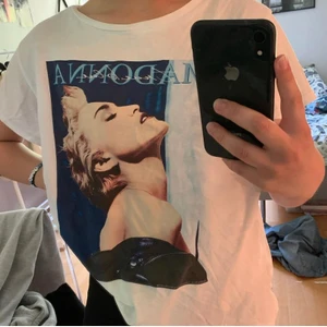 T-shirt  - T-shirt från H&M 🤍