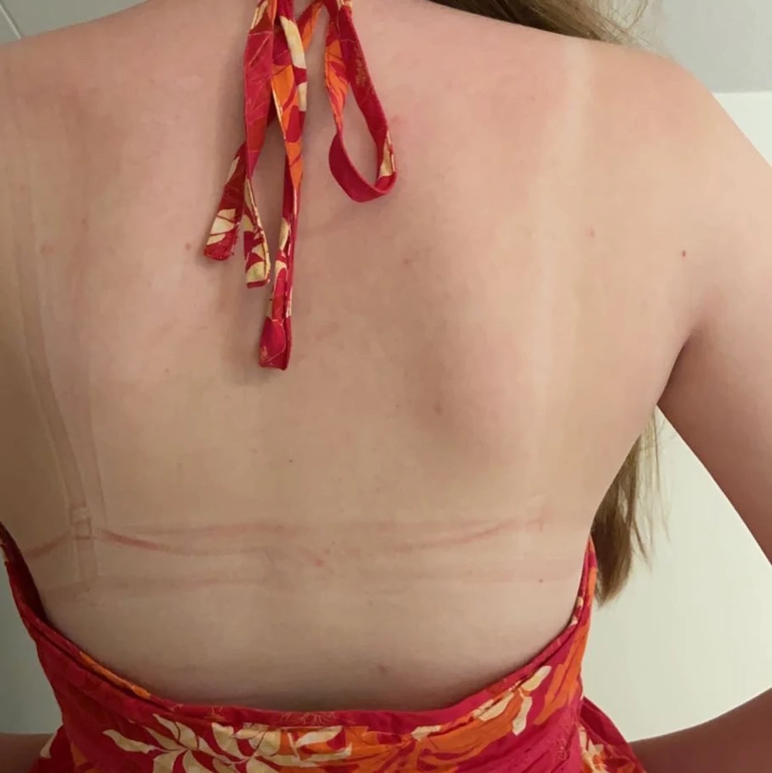 Somrig halternecktopp - 90