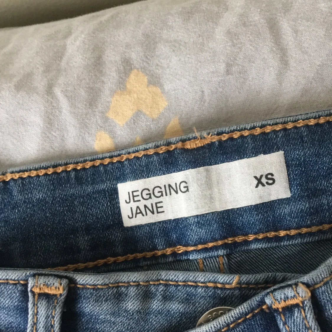 Mid-waist jeans - 91