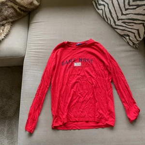 Lång armad tröja från Gant - Storlek M