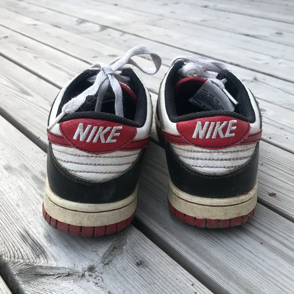 Fina vintage Nikes (strl 37.5 men små i storleken)💘. Skor.