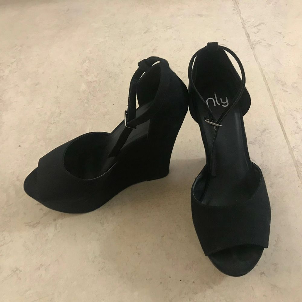 Nelly black heels stl 36 | Plick Second Hand