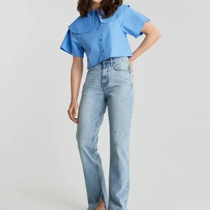Orginal slit jeans i storlek 36 - Köpta i Göteborg men var för stora, säljer då för 300 kr då dem kostade 600 och aldrig använda!bilder finns privat, kan mötas i Norrköping eller skicka för 300 + frakt