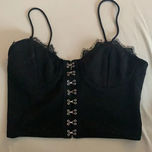 Linne - Jättefint linne i hyfsat bra skick, även bra kvalitet