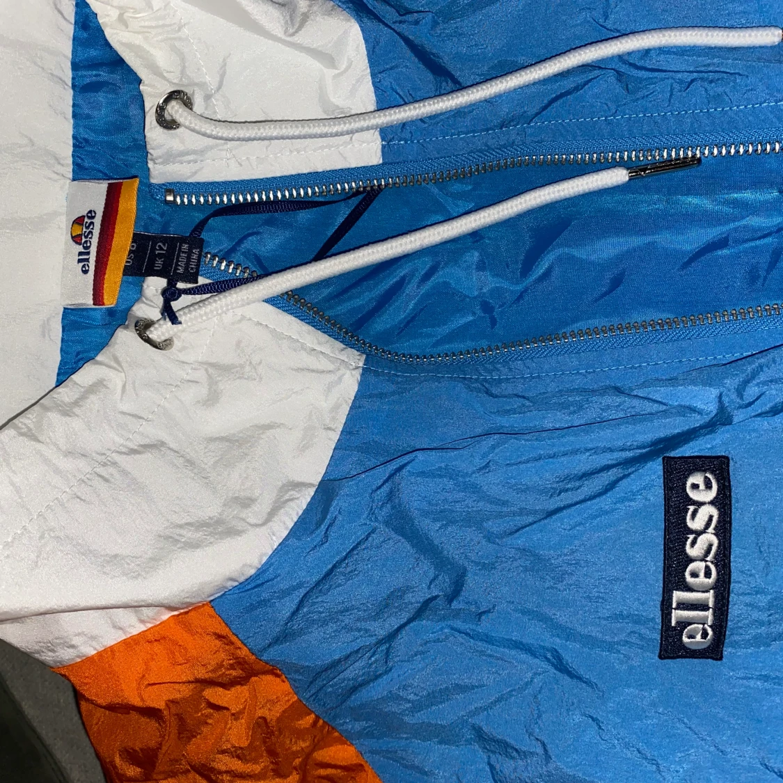 Jacka ifrån Ellesse strl 40 - 90