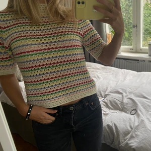 Färgglad randig tröja zara - Säljer min super härliga tröja från Zara! Köpt i våras och använd en gång då den inte kommit till användning. Storlek S 