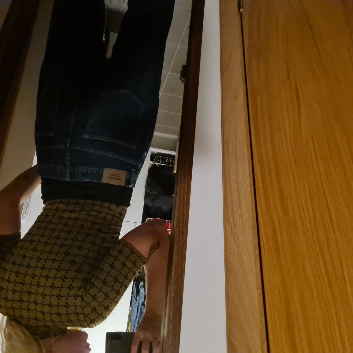 Brun/svart rutig topp - 91