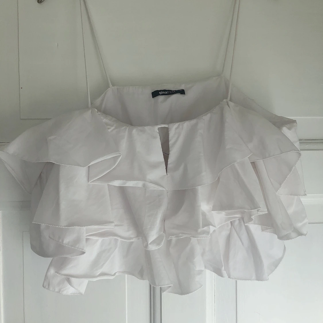 Supersött linne med volanger - 90